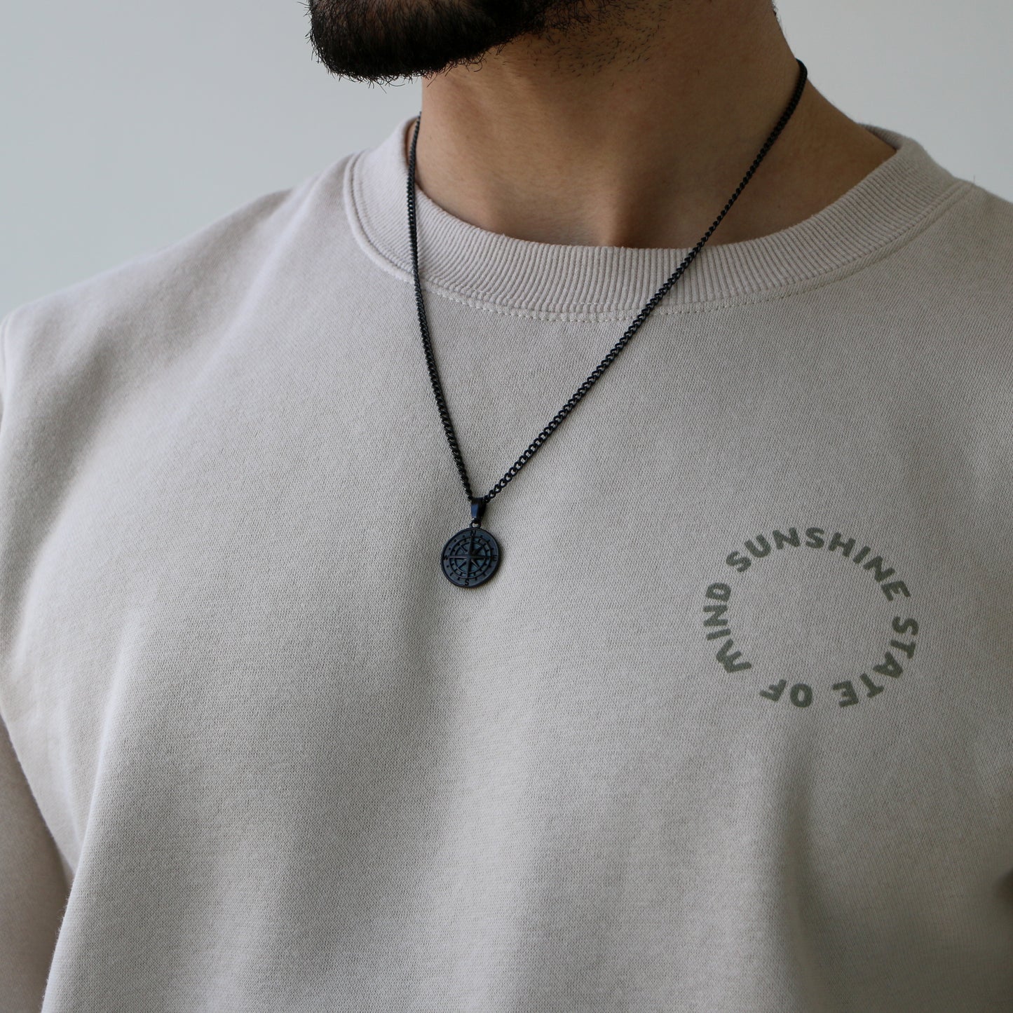 Cadena Clásica con Dije Brújula BLACK