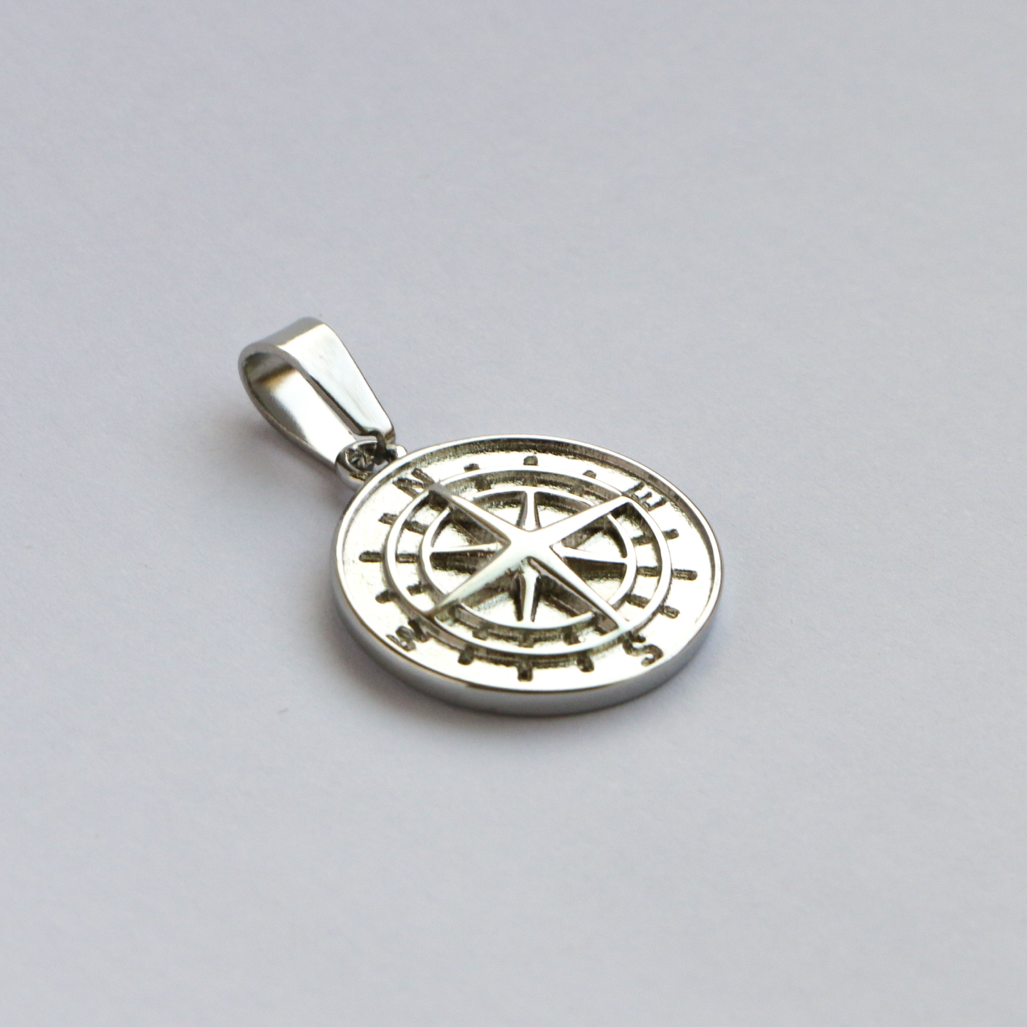 Cadena Clásica con Dije Brújula SILVER