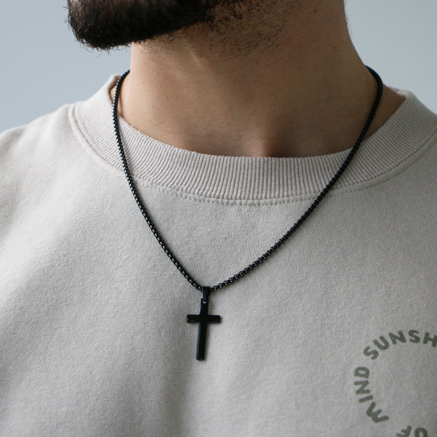 Cadena Box con Cruz (Mediana) BLACK