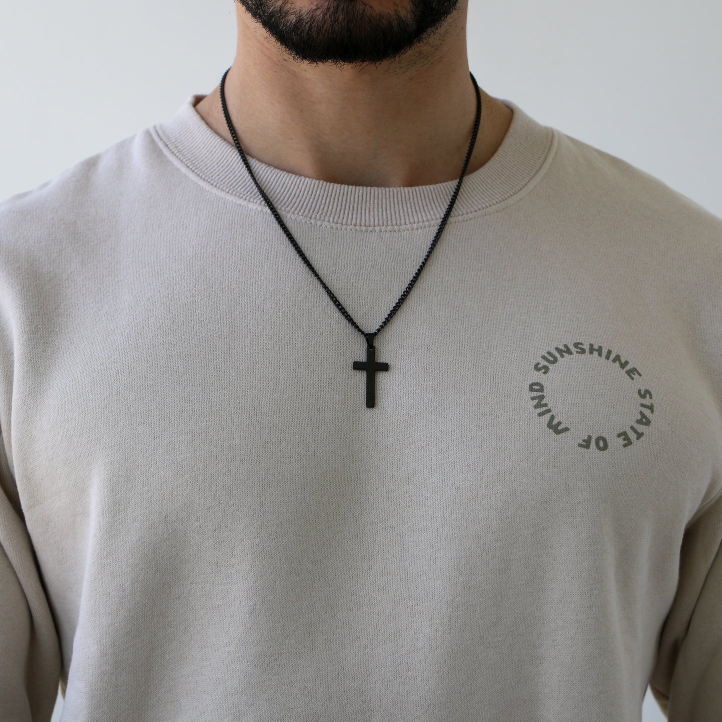 Cadena Clásica con Cruz (Mediana) BLACK