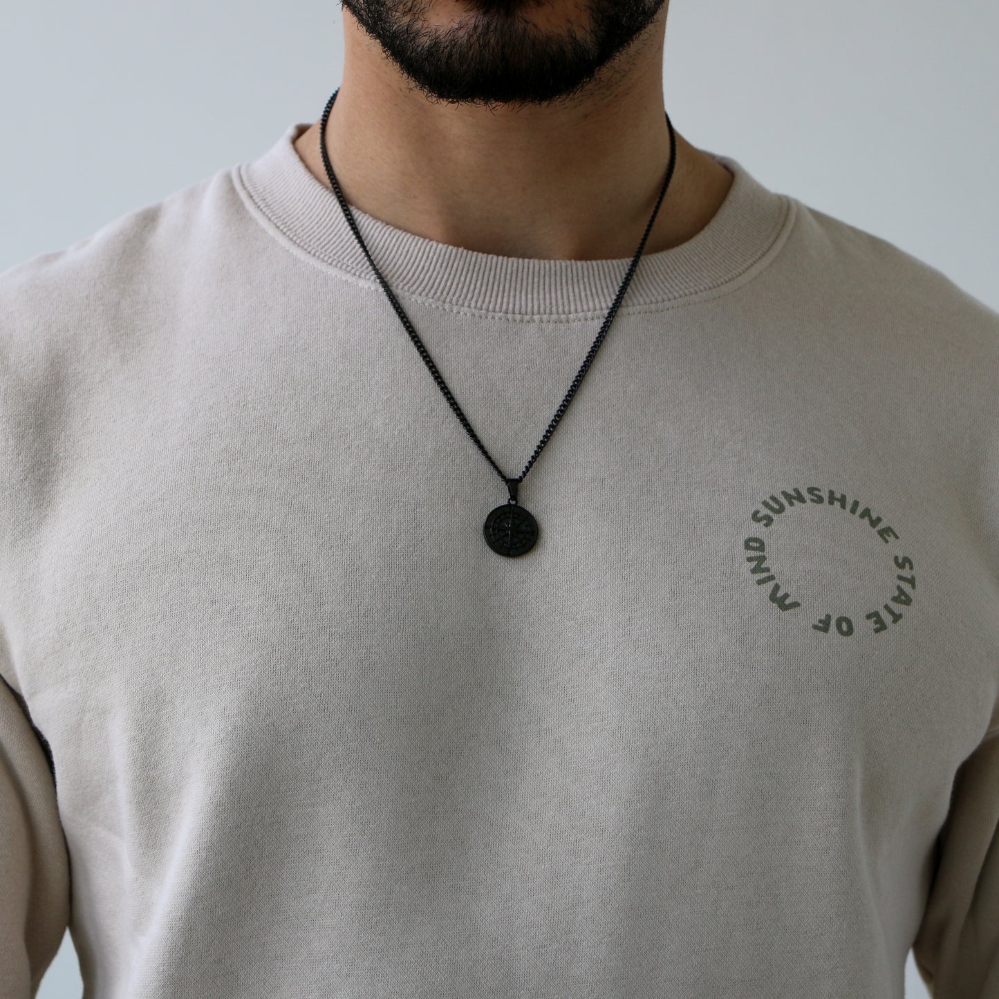 Cadena Clásica con Dije Brújula BLACK