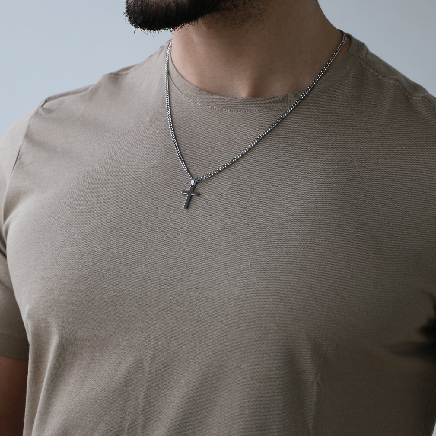 Cadena Clásica con Cruz (Pequeña) SILVER