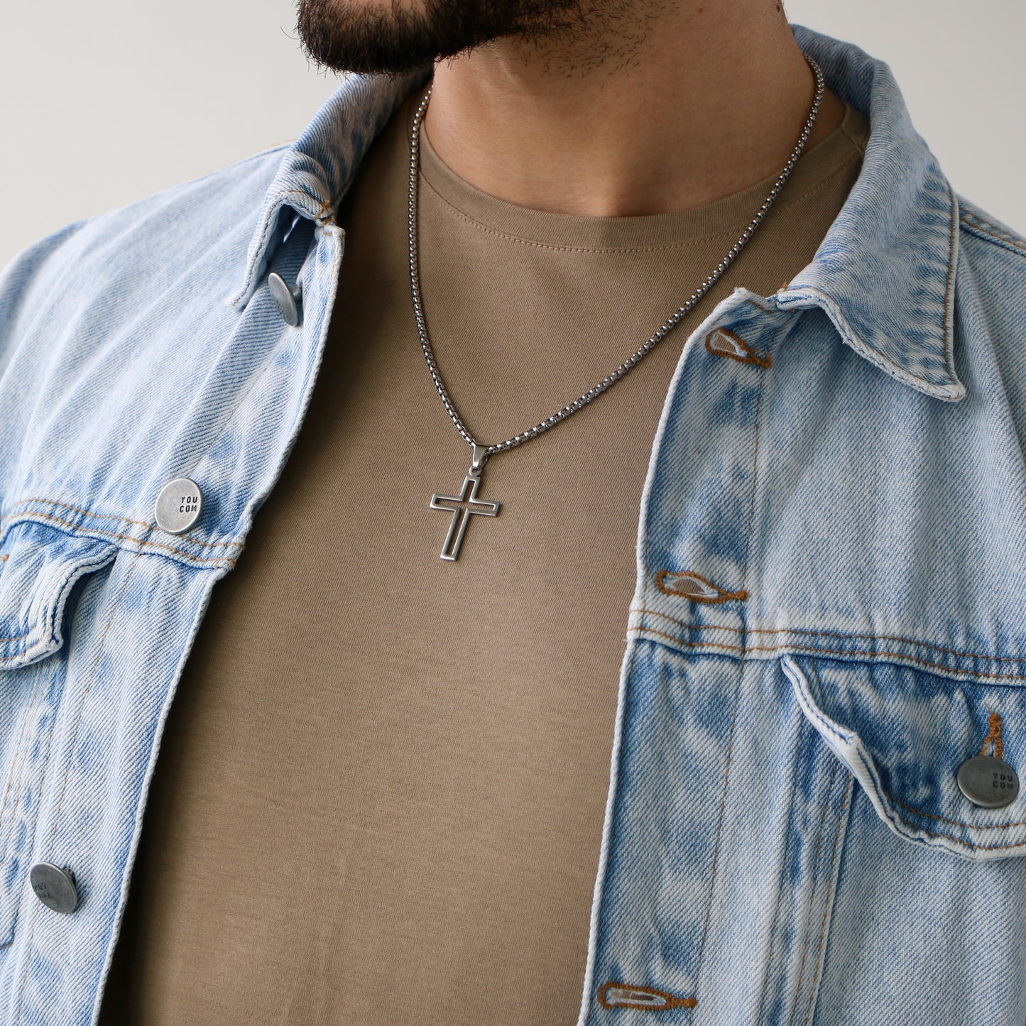 Cadena Box con Cruz Outline SILVER