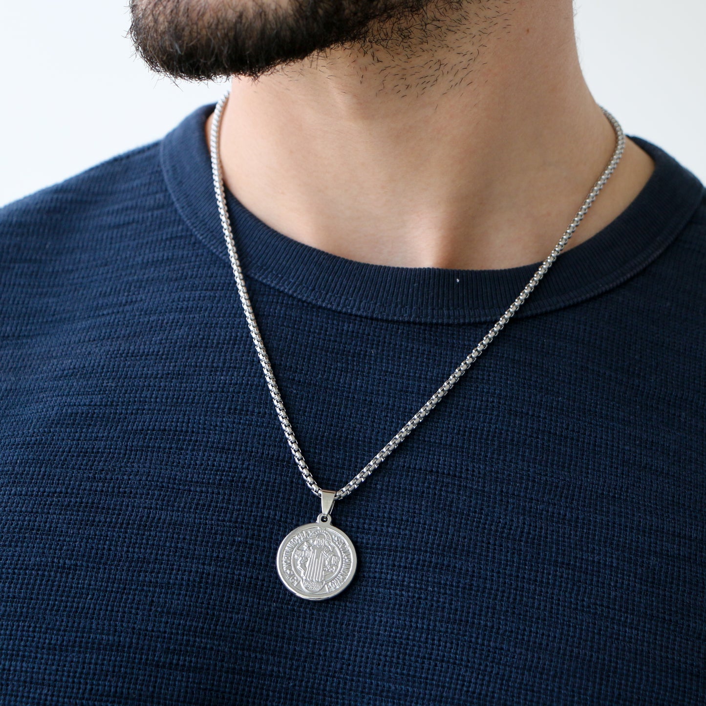 Cadena Box con Medalla de San Benito SILVER