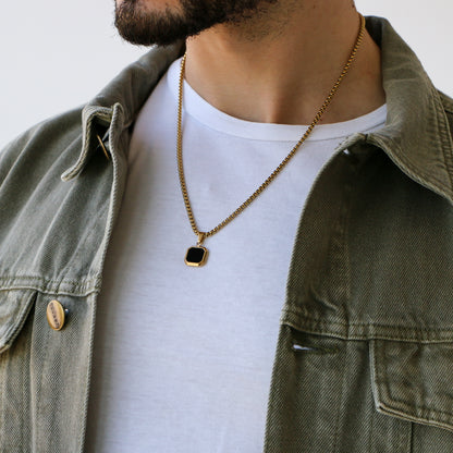 Cadena Box con Dije Black Square GOLD
