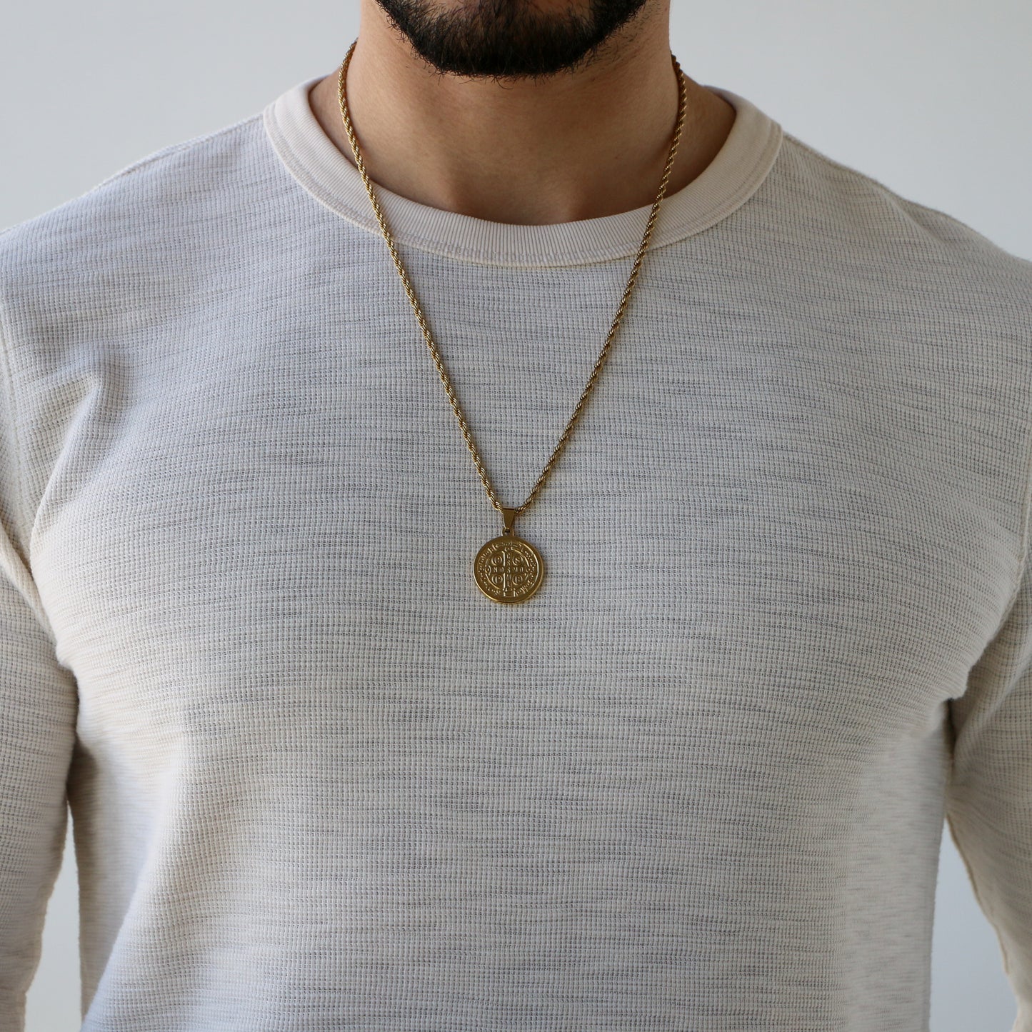 Cadena Rope con Medalla de San Benito GOLD