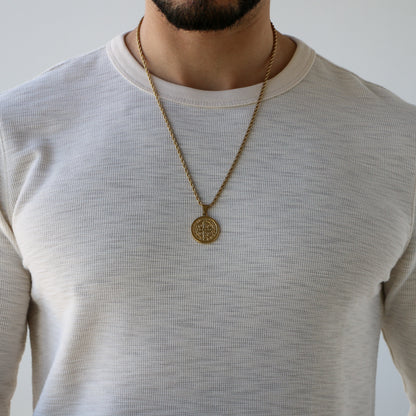 Cadena Rope con Medalla de San Benito GOLD
