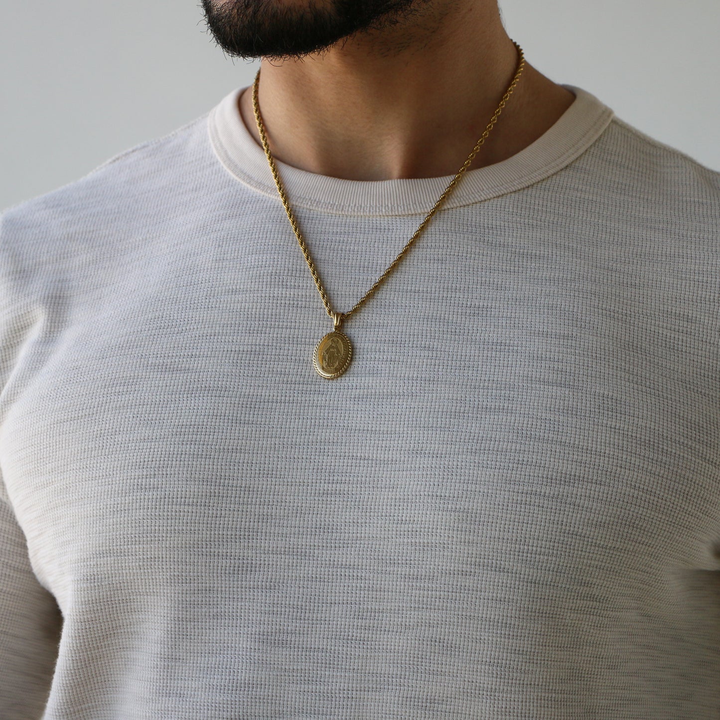 Cadena Rope con Medalla Virgen De La Concepción ORO 18K