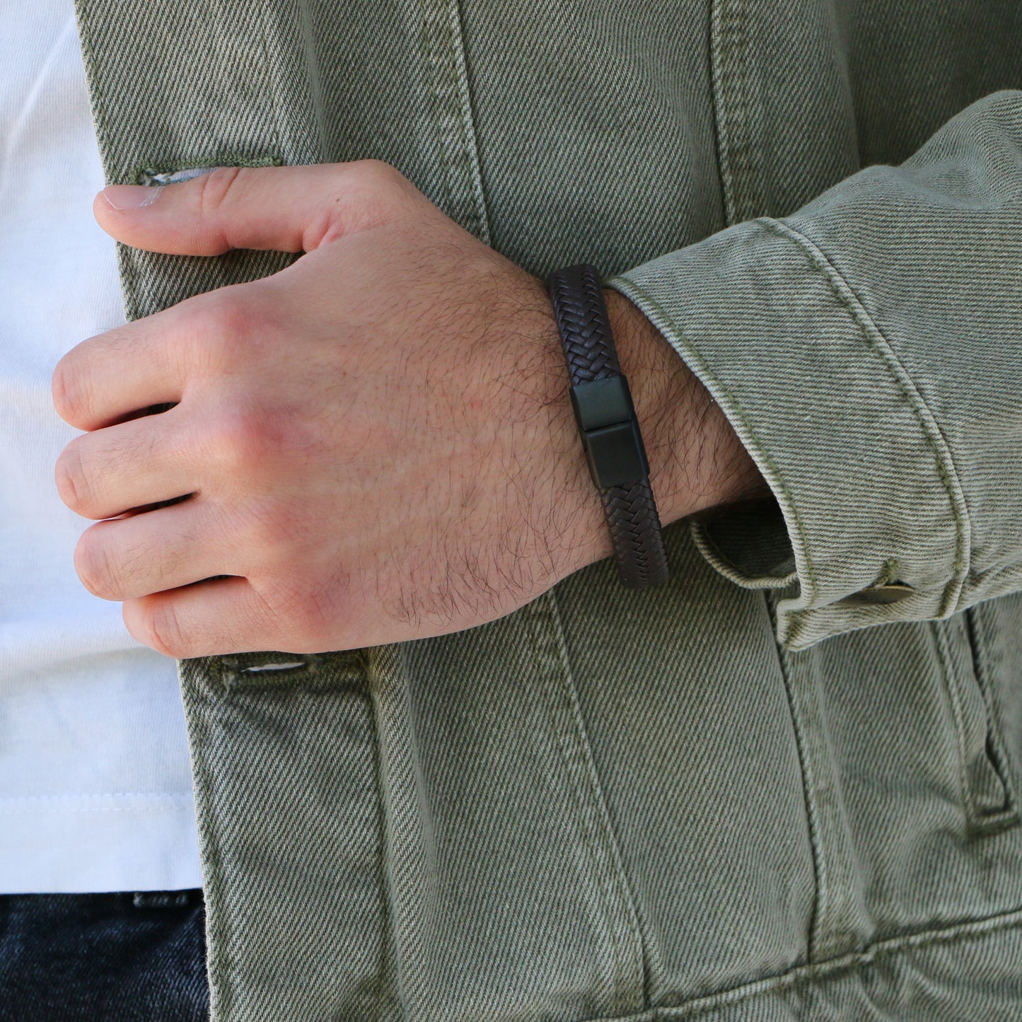 Pulsera de Cuero Clásica BLACK - Cuero Marrón