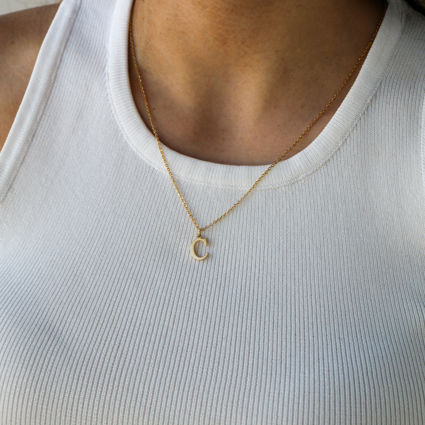 Cadenilla con inicial GOLD