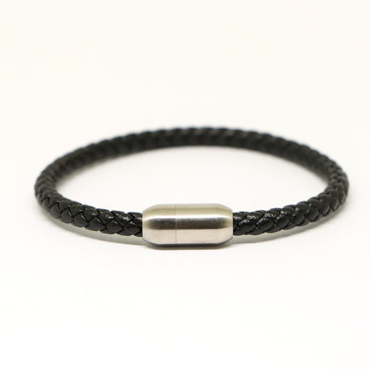 Pulsera de cuero con cierre magnético SILVER